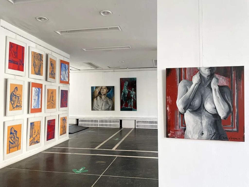 Mai sunt doar câteva zile până când este deschisă expoziţia Paulei Craioveanu “Nudul în interior”