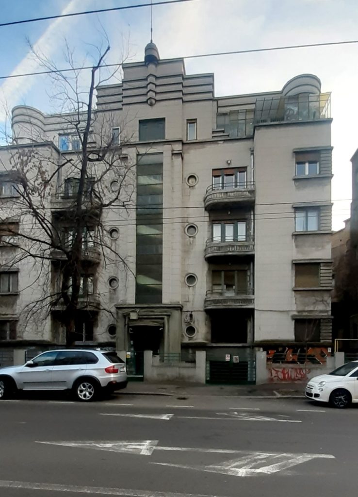 Un bloc Art Deco pe Bulevardul Dacia cu semnătura arhitectului Jean Monda