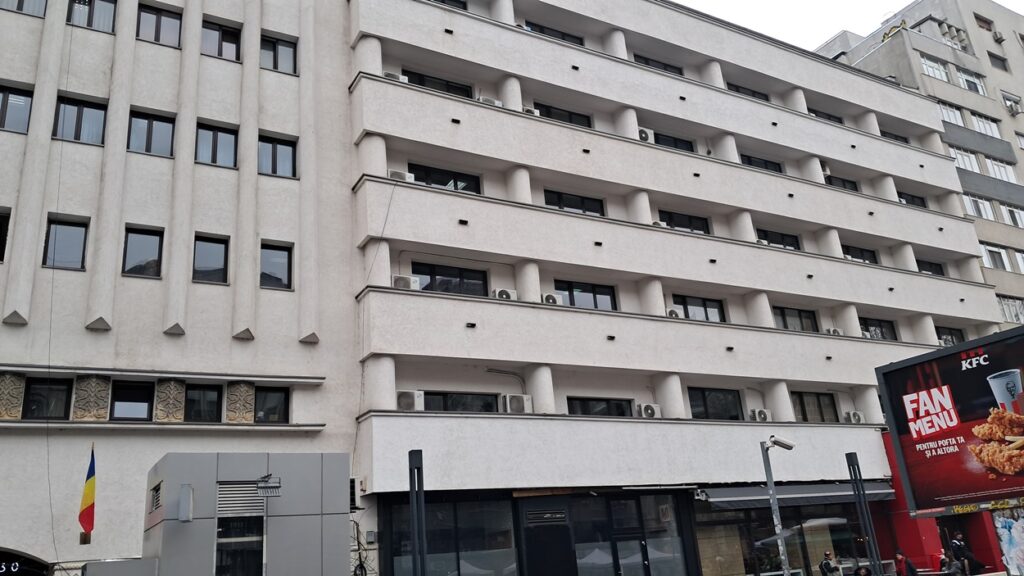Tot mai multe case vechi interbelice renovate