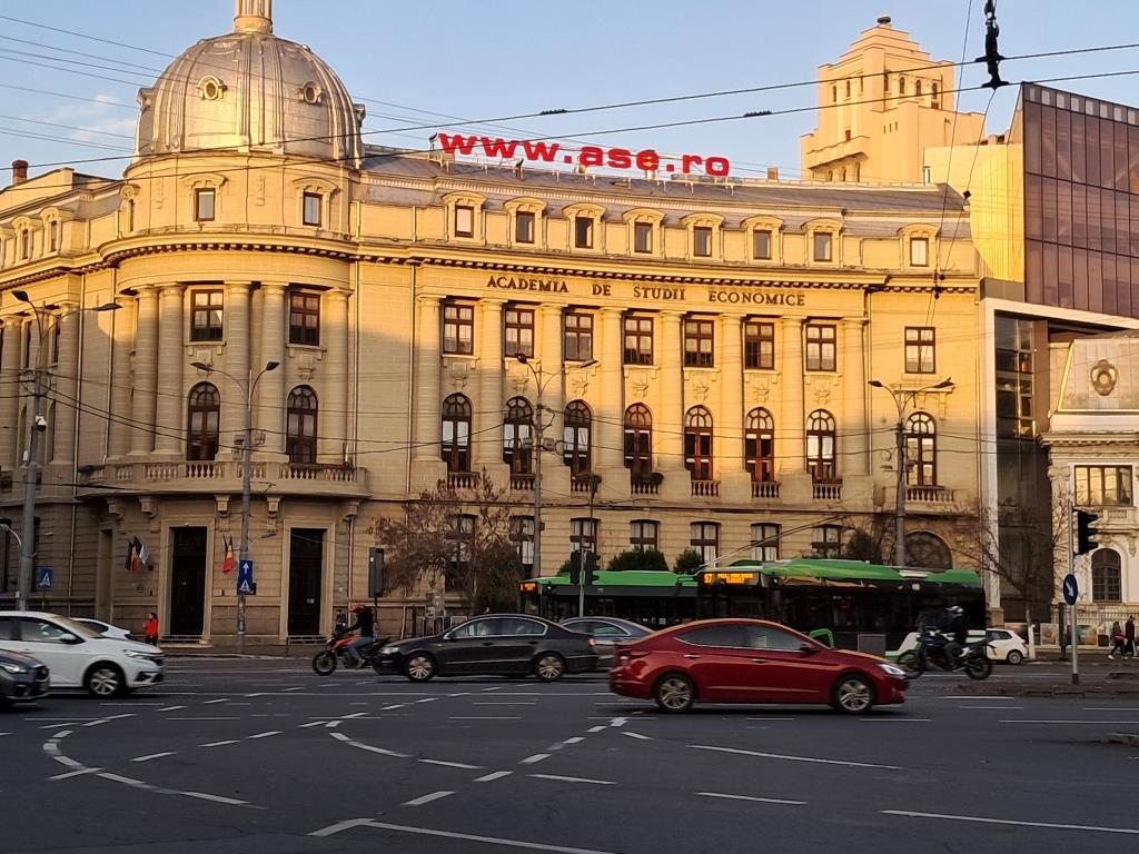 Clădirea ASE din Piața Romană redevine un adevărat palat în urma renovării